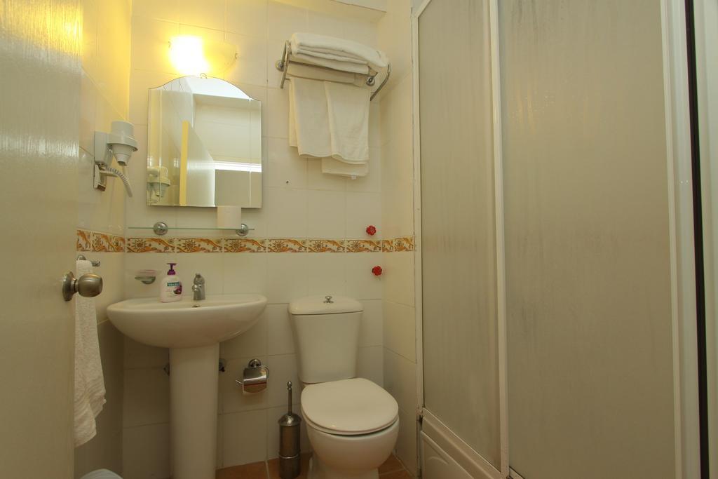Nese Hotel Cesme Room photo
